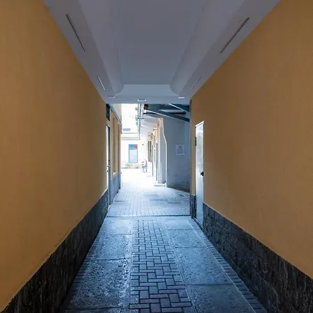 Appartement Bilocale Zona Arena Milaan